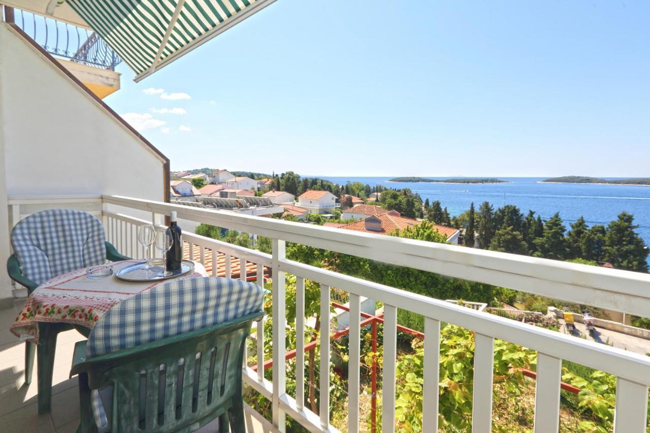 Apartment Stefani Đảo Hvar Ngoại thất bức ảnh
