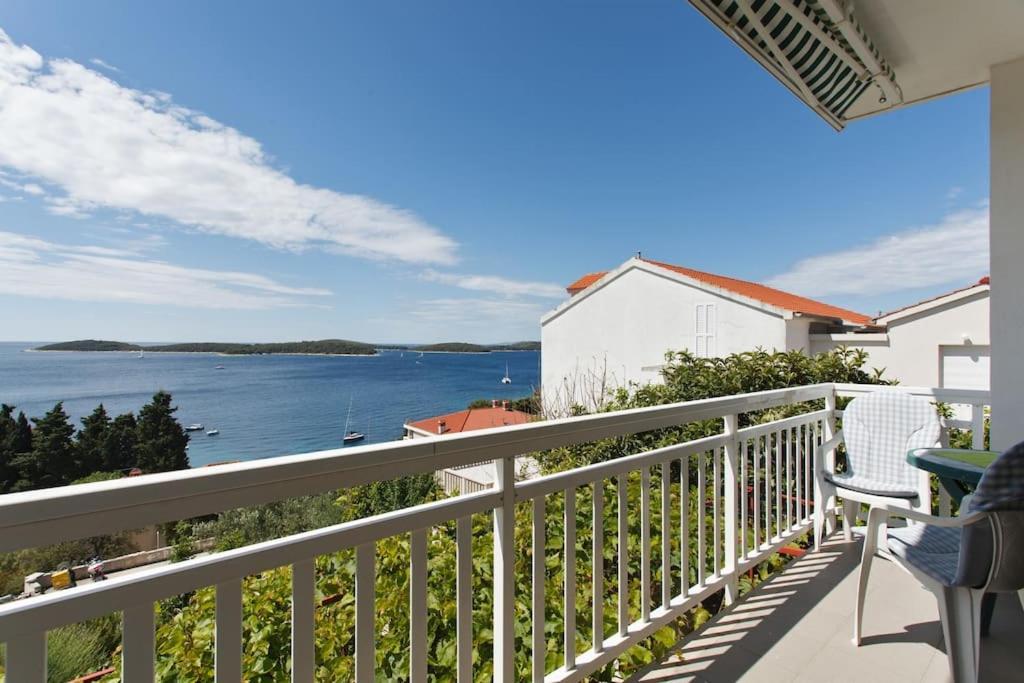 Apartment Stefani Đảo Hvar Ngoại thất bức ảnh
